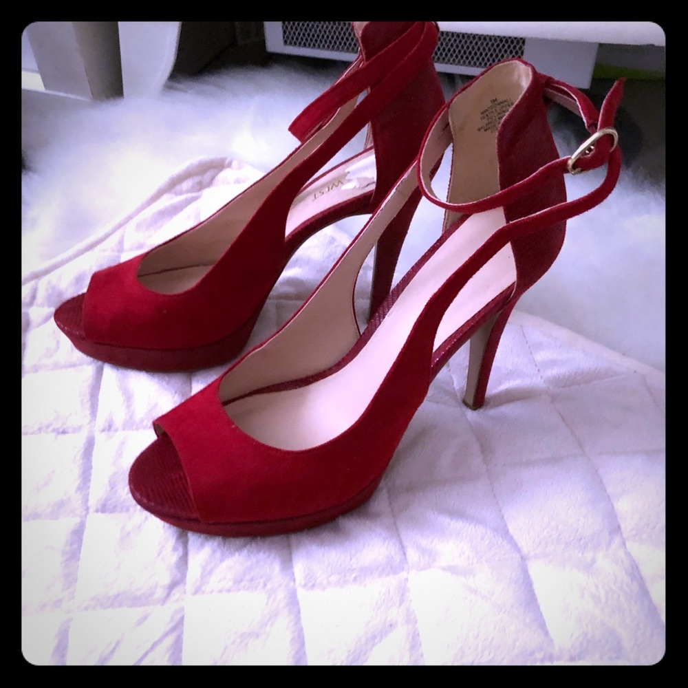 Nine West Red Heels size 9